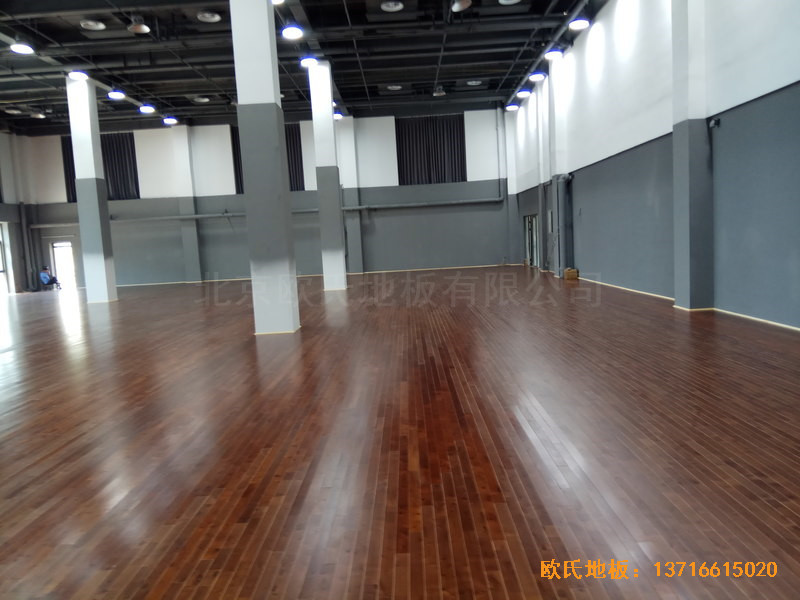 北京亦莊貞觀行業(yè)大廈運動場所運動木地板鋪設(shè)案例2