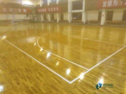 籃球場地木地板價(jià)格多少錢