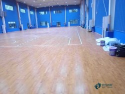 45度斜鋪龍骨籃球館木地板
