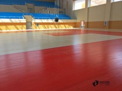 專業(yè)籃球場(chǎng)地木地板施工流程