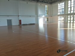 雙龍骨體育場地木地板安裝公司