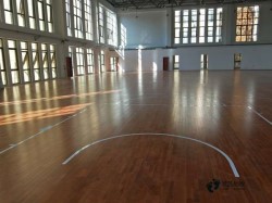 中等籃球場木地板安裝公司