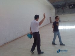 室內(nèi)體育運(yùn)動(dòng)木地板施工方案